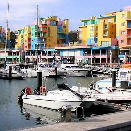 Centrally Located With Pool View אלבופיירה