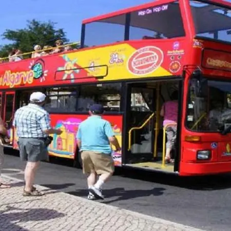 Centrally Located With Pool View * אלבופיירה