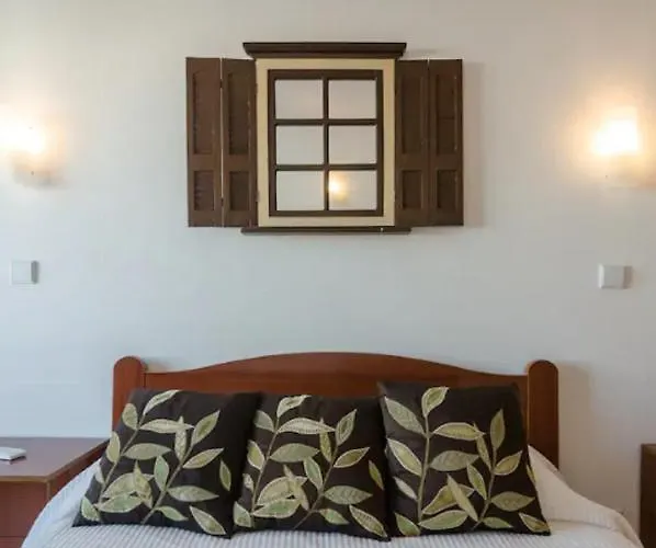 Daire Centrally Located With Pool View *