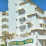 Centrally Located With Pool View 아파트