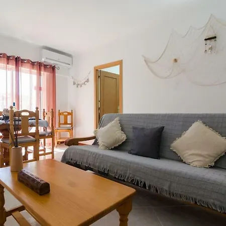 Centrally Located With Pool View Apartment