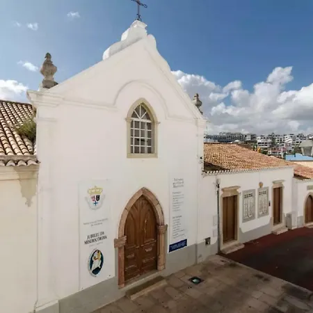 Centrally Located With Pool View