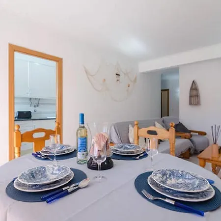 Apartment Centrally Located With Pool View Albufeira