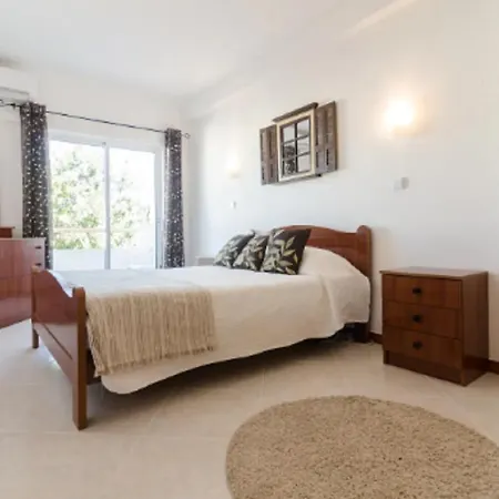 Centrally Located With Pool View Apartment