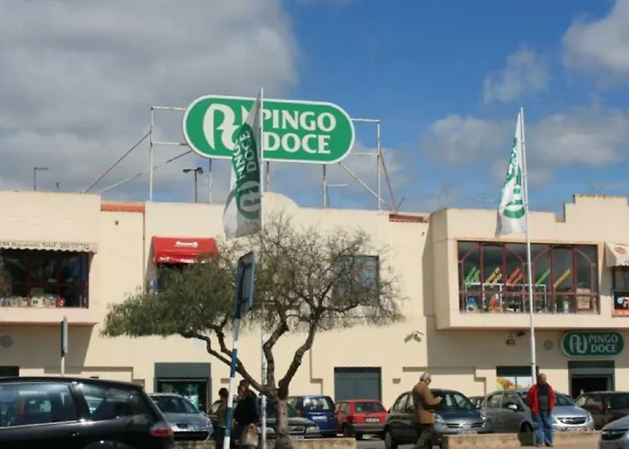 Apartamento Centrally Located With Pool View Albufeira