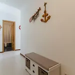 Apartment Centrally Located With Pool View *