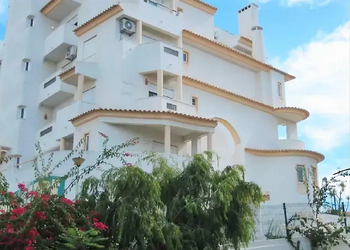 Centrally Located With Pool View *