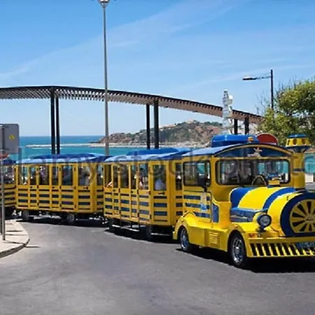 Lejlighed Centrally Located With Pool View Albufeira