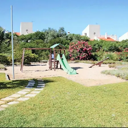 Centrally Located With Pool View Lägenhet Albufeira