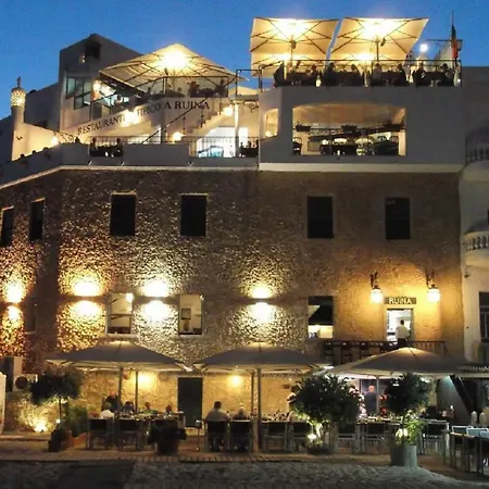 Lejlighed Centrally Located With Pool View *